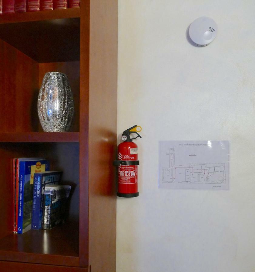 Pantheon Palazzo Nari Apartment โรม ภายนอก รูปภาพ